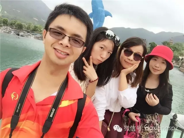 888彩票合影4