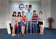 墨西哥客户到888彩票寻找钢化膜