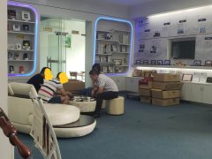 韩国客户来访888彩票东莞手机保护膜厂家