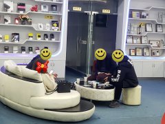 广州客户来访888彩票热弯钢化膜商家