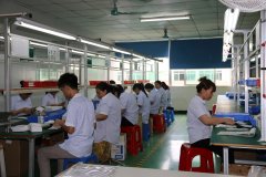 深圳客户来访888彩票钢化玻璃膜生产厂家